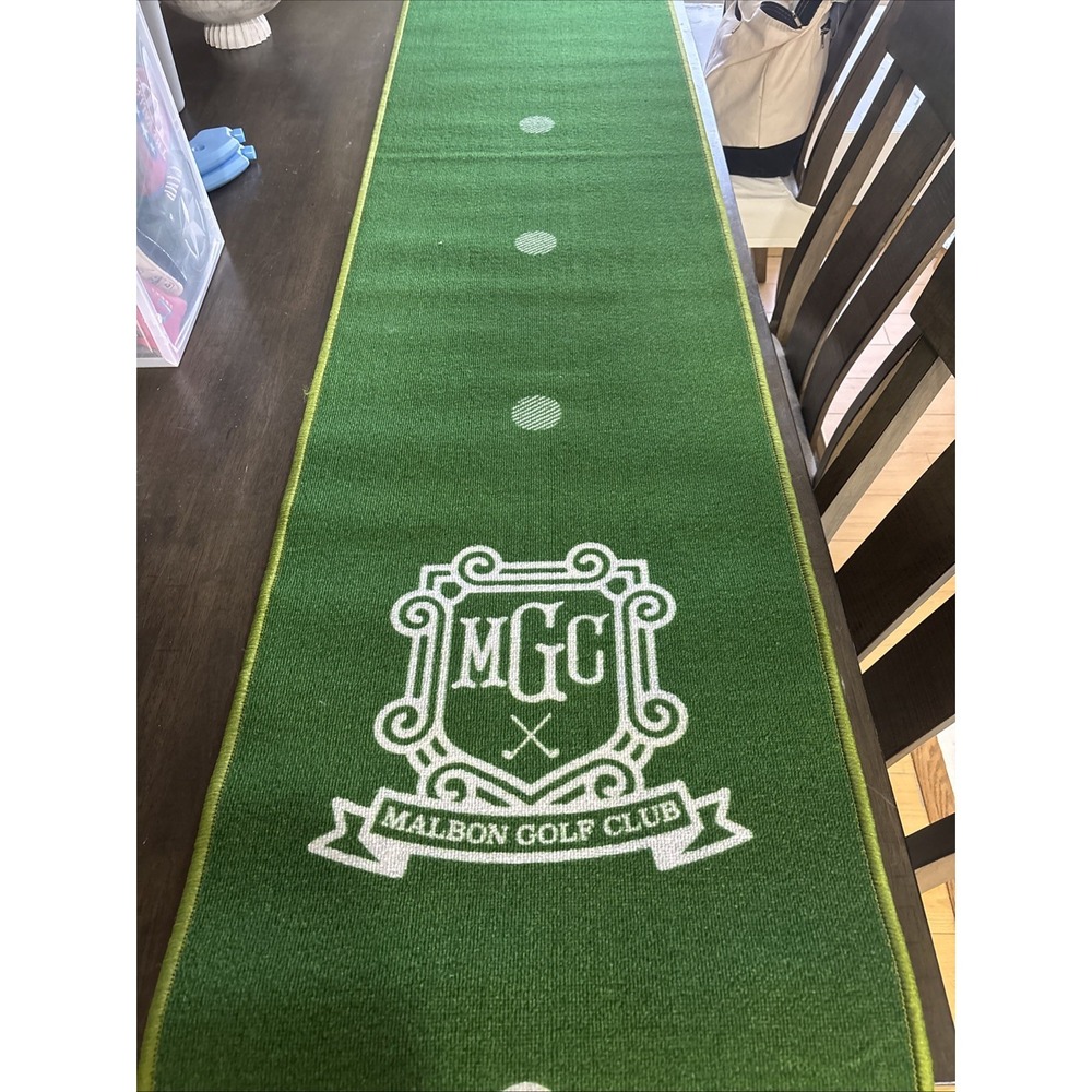 Malbon Golf Club Putting Matt New In Good Condition With Bag
